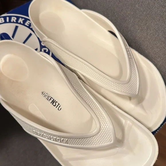 Birkenstock Women's White Sandals - Picture 6 of 7